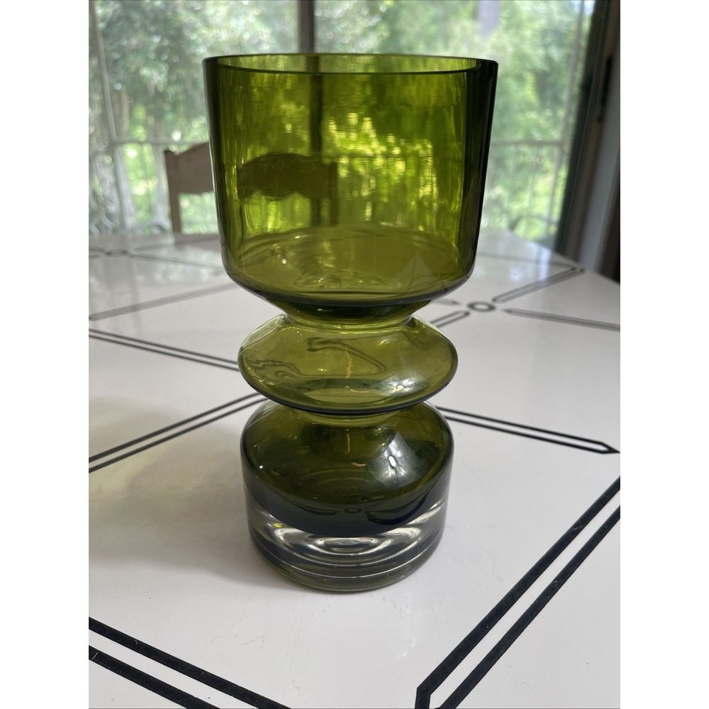 Vintage Green Glass Goblet Vase Mid Century Pedestal‎ Art 8" Hoop Glass Vase